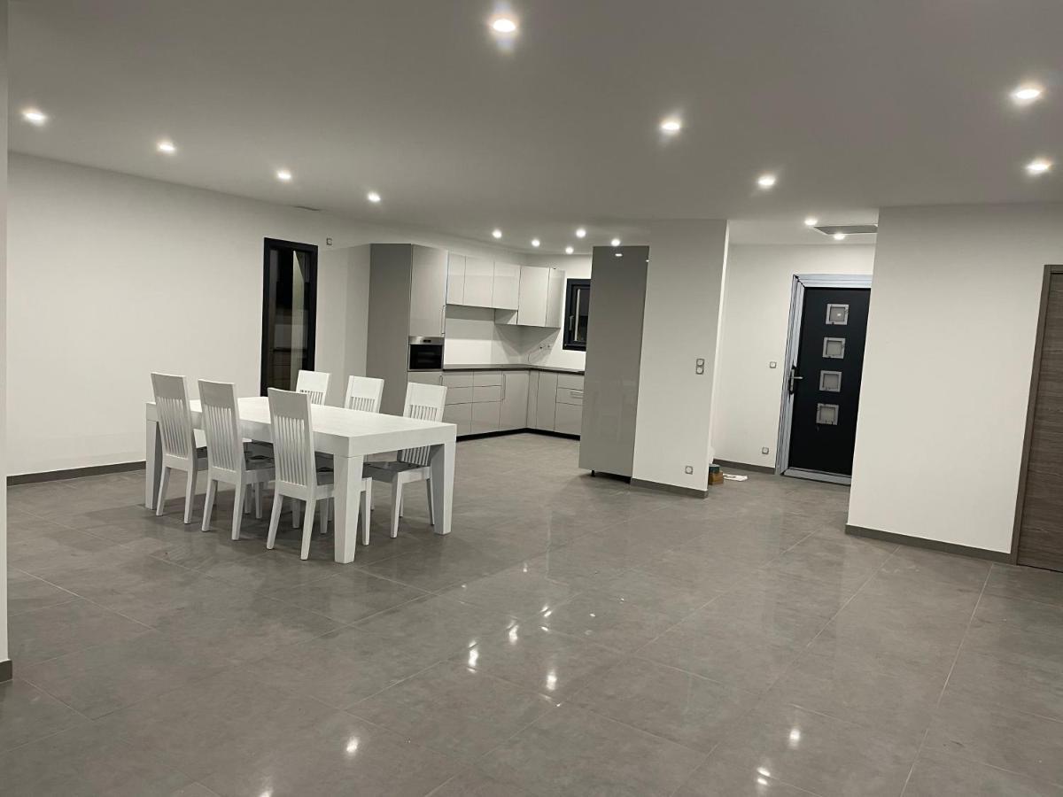 Maison Moderne Avec Piscine Chauffee لاكانو المظهر الخارجي الصورة