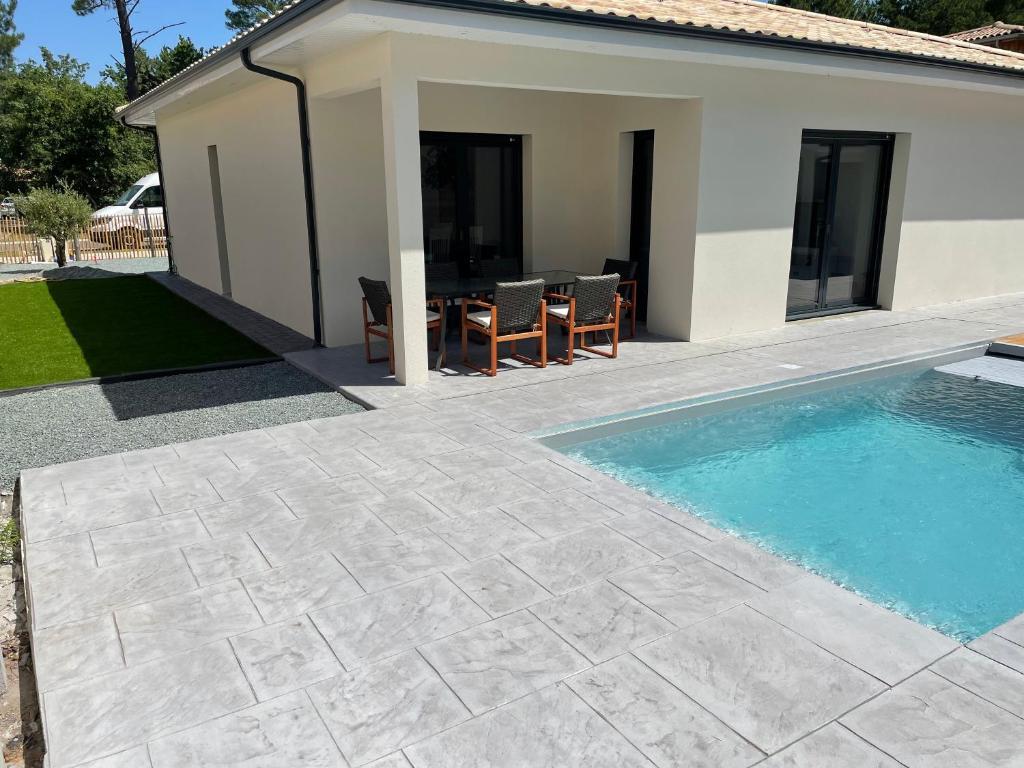 Maison Moderne Avec Piscine Chauffee لاكانو المظهر الخارجي الصورة