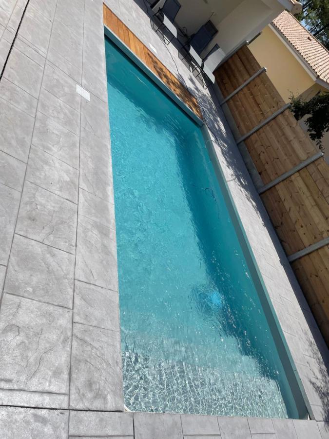 Maison Moderne Avec Piscine Chauffee لاكانو المظهر الخارجي الصورة